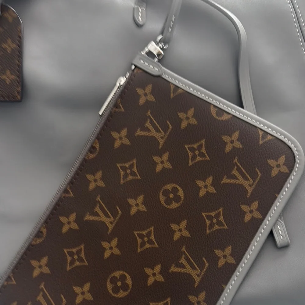 Monogram Gray and Brown  soft leather shoulder Bag - Picture 3 of 11